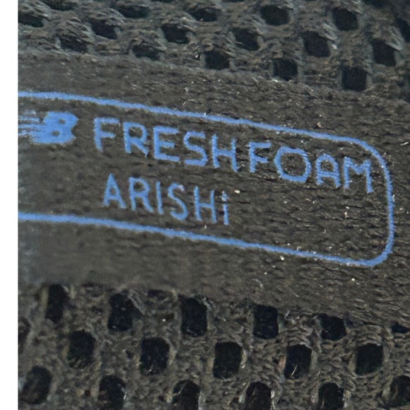 New Balance Fresh Foam Arishi v4 Black Running Shoes Sneakers Kids 10.5 - Picture 12 of 15